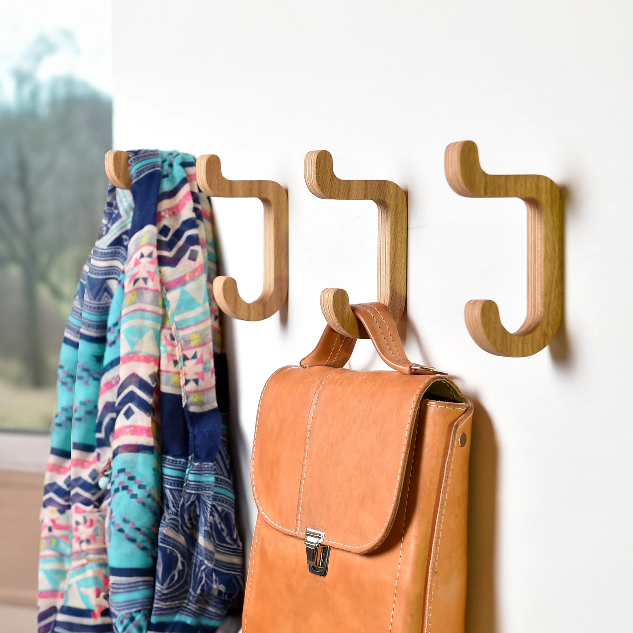 Set of 2 Wooden Wall Hooks, Oak-3