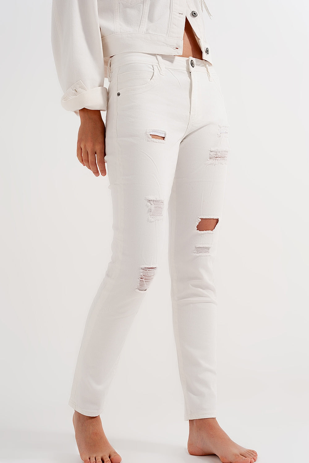 Slim Jeans in White With Distressing-1