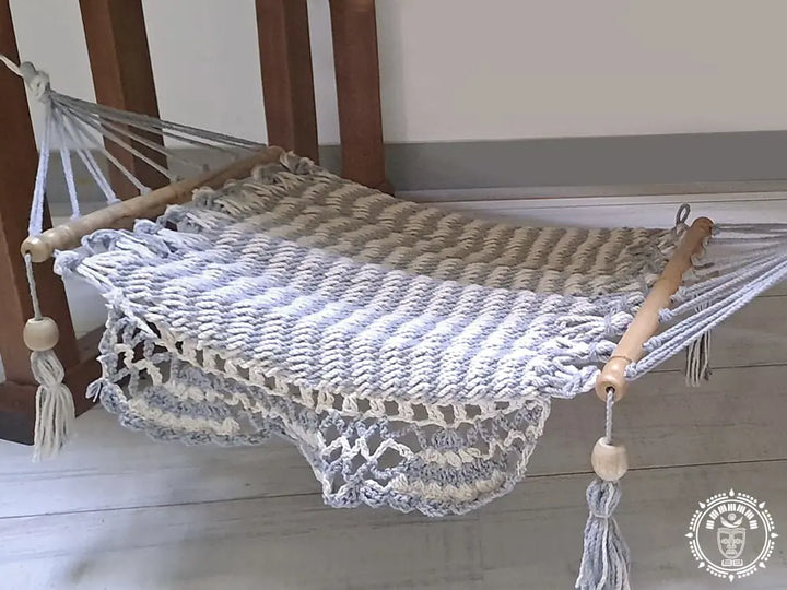 hamac a chat ecru gris perle support en bois 6